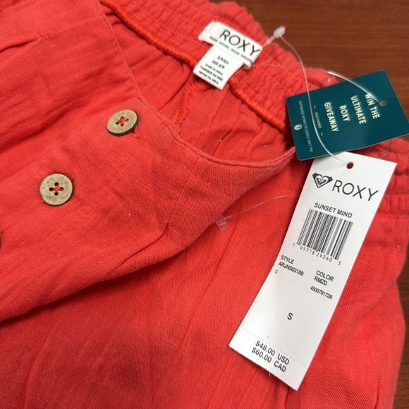 Roxy shorts S // 112017 - Picture 2 of 2